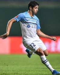 乐鱼体育平台-吉列尔梅助攻梅开二度 广州城状态火热稳居争冠组