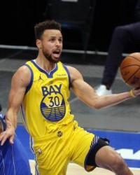 乐鱼体育下载-残阵勇士狂轰147分！五小仍是冠军之师最强利器